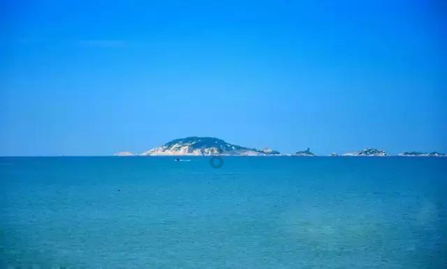 海南龙泽农业发展有限公司在文昌鳄鱼养殖场存在排污问题